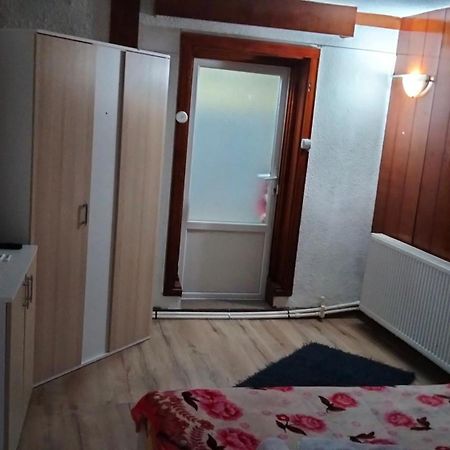 Aurora Hotel Синая Екстериор снимка